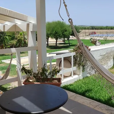 Le Zagare Di Vendicari * Lido di Noto